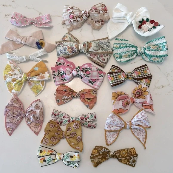 Bows - Picture 1 of 11